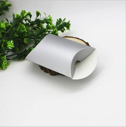 Aokbean 100 Pack Mini Pillow Candy Box Small Gift Boxes with 50 Yards Ribbon for Christmas Wedding Party Favor Gift, Jewelry or Soap Packaging (Pure Silver)
