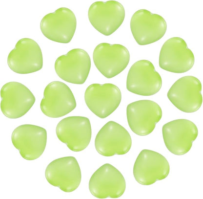PATIKIL 20 Pcs Natural Heart Shaped Crystal Stone, 0.6 Inch Mini Polished Love Gemstone Crystal, Pocket Rock Engraved Worry Stones for Women Gifts Meditation, Light Green