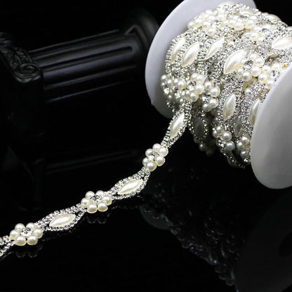 1 Yard Pearl Rhinestone Trim Chain Silver String Crystal Applique Fringe Ribbon Strips Beads Sewing Dress DIY Party Wedding Bouquet for Decoration Bridal Costume Embellishment