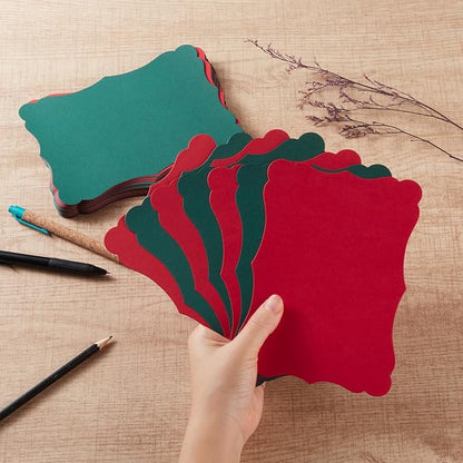 50 Pack Christmas Blank Kraft Cards Cardstock Thick Paper Brown Greeting Cards for DIY Gift Card Menus, Baby Shower and Wedding Invitations (Christmas Red/Green, 5x7IN)