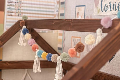Teacher Created Resources Everyone is Welcome Pom-Poms and Tassels Garland (TCR7157)