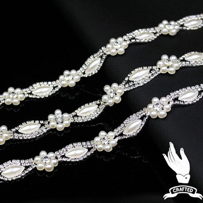 1 Yard Pearl Rhinestone Trim Chain Silver String Crystal Applique Fringe Ribbon Strips Beads Sewing Dress DIY Party Wedding Bouquet for Decoration Bridal Costume Embellishment