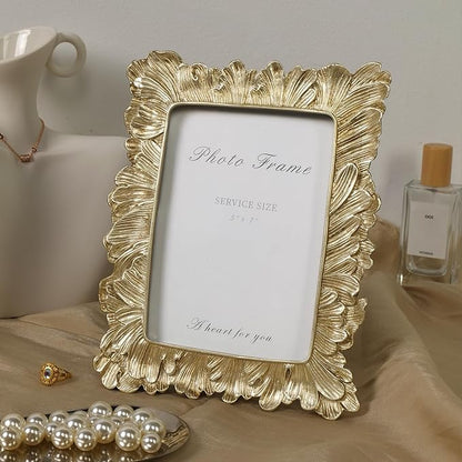 Cuspin Gold 5x7 Picture Frame, Vintage Gold Palm Leaves Textured Hand-Crafted Resin with Glass Front Elegant Retro Vintage Design Photo Frame for Wall and Tabletop Display Home Decor
