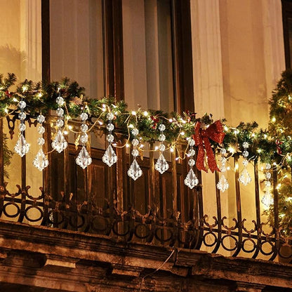 Nuenen 100 Pcs Hanging Crystals for Centerpieces Acrylic Chandelier Garland Beads Strands Prism Decorations Clear Teardrop Chandelier Crystals Pendant Wedding Home Garden Outdoor Ornaments(Maple Leaf)