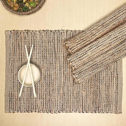 Chardin Home Natural Jute & Brown Placemats, Set of 4 – Rustic Handmade Boho Table Mats, 13x19 Inch Dining Table Placemats for Kitchen, Everyday Meals, Holidays, Farmhouse or Modern Table Décor